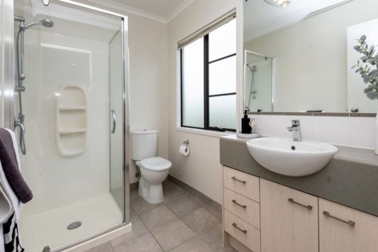 Photo of property in 50 Cyril French Drive, Flat Bush, Auckland, 2016