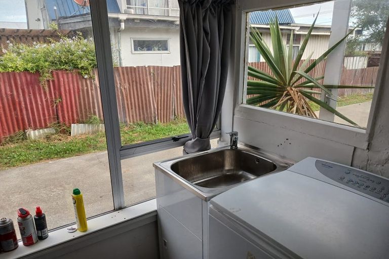 Photo of property in 68 Polson Street, Castlecliff, Whanganui, 4501