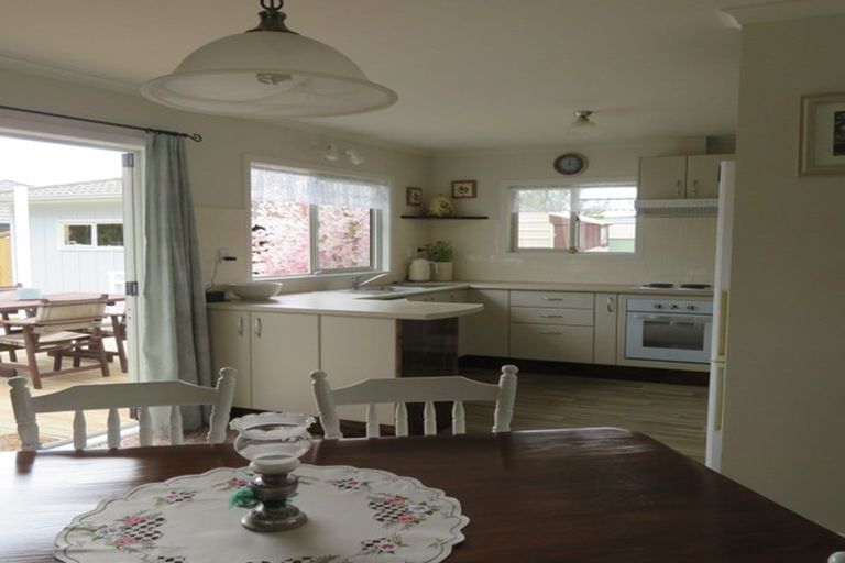 Photo of property in 3 Turner Place, Wakefield, 7025