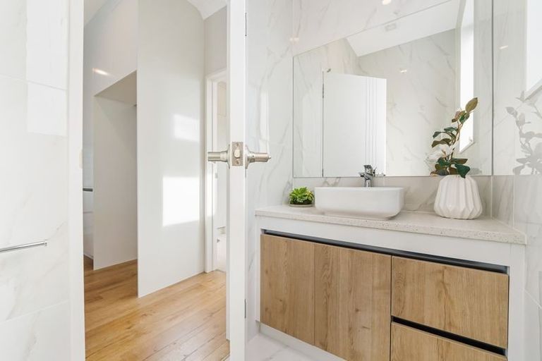 Photo of property in 59a Mckinstry Avenue, Mangere East, Auckland, 2024