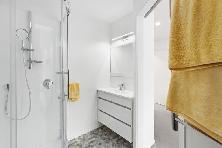 Photo of property in 7e Puriri Avenue, Orewa, 0931