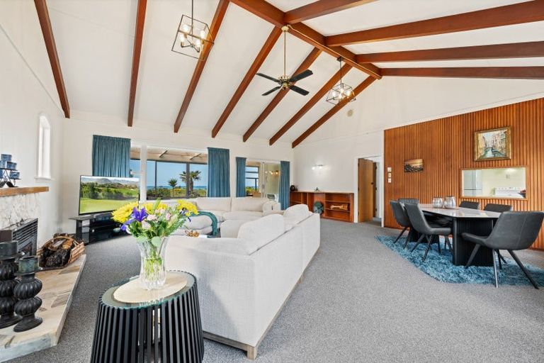 Photo of property in 208 Rarangi Beach Road, Rarangi, Blenheim, 7273