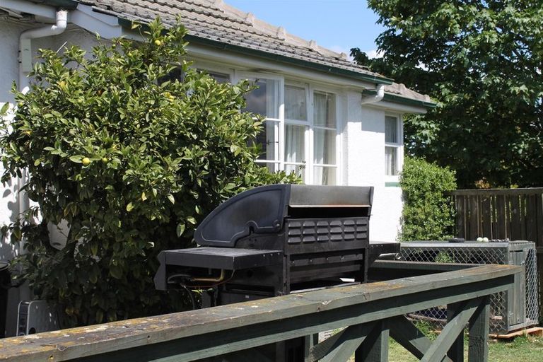 Photo of property in 11 Huia Street, Riccarton, Christchurch, 8041