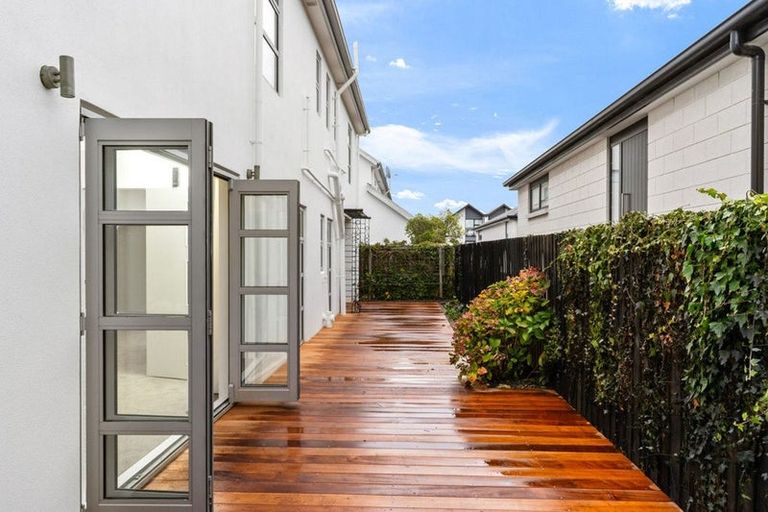 Photo of property in 112 Sherborne Street, St Albans, Christchurch, 8014