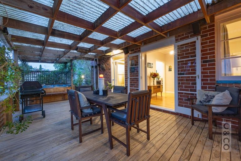 Photo of property in 16 Karaka Street, Helensville, 0800