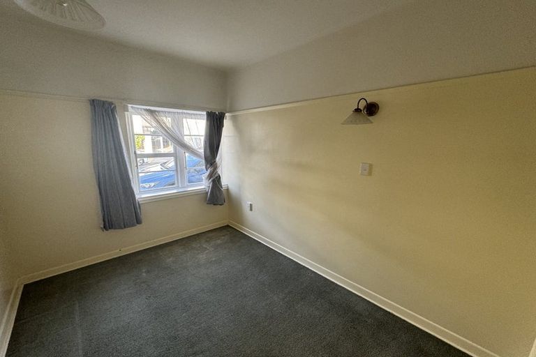 Photo of property in 82 Majoribanks Street, Mount Victoria, Wellington, 6011