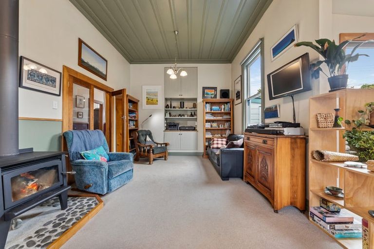 Photo of property in 172 Gladstone Road, Dalmore, Dunedin, 9010
