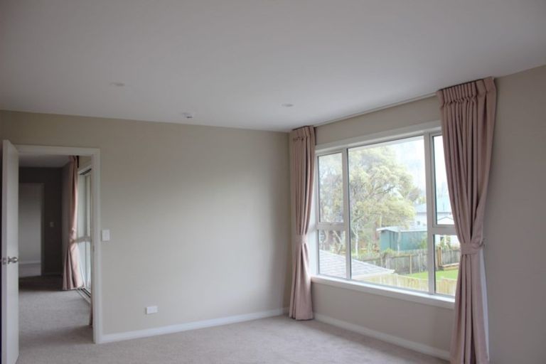 Photo of property in 74 Te Atatu Road, Te Atatu South, Auckland, 0610