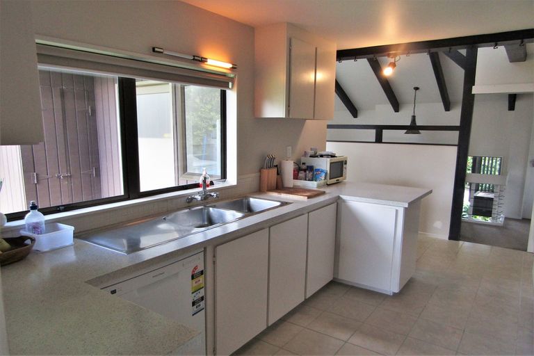 Photo of property in 6 Totara Place, Kerikeri, 0230