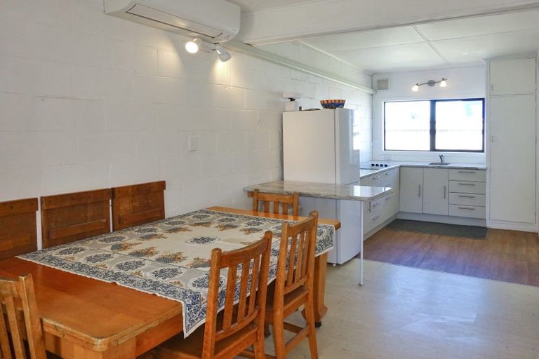 Photo of property in 4/2-4 Himatangi Street, Himatangi Beach, Foxton, 4891