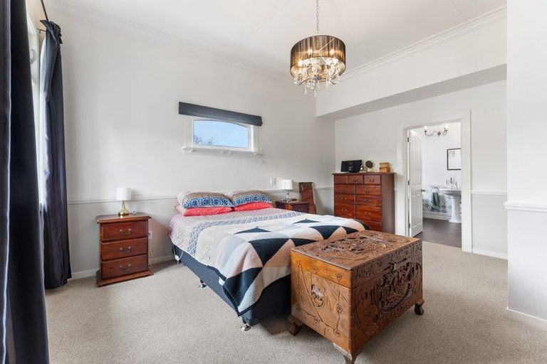 Photo of property in 11 Lewis Avenue, Aramoho, Whanganui, 4500