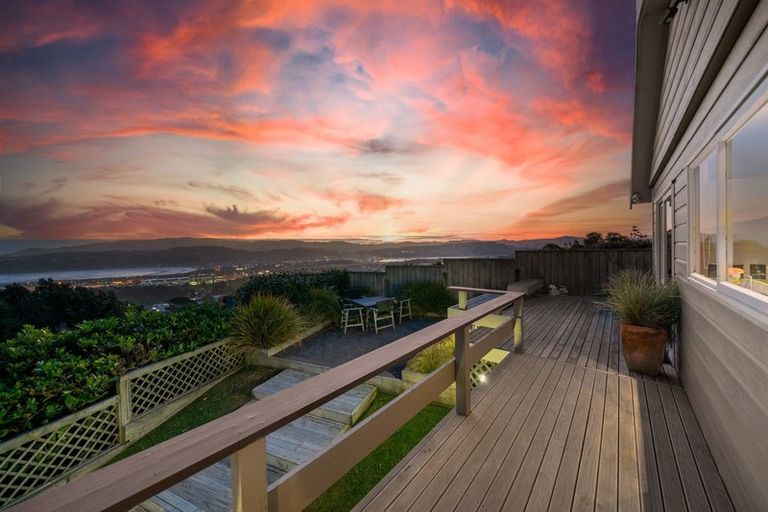 Photo of property in 82 Beacon Hill Road, Strathmore Park, Wellington, 6022