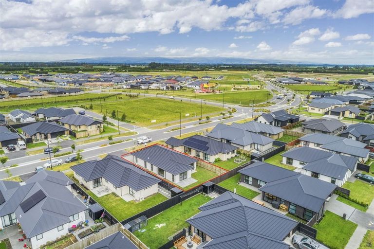 Photo of property in 20 Broadway Parade, Rolleston, 7615