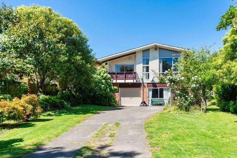 Photo of property in 54 Alexander Road, Raumati Beach, Paraparaumu, 5032