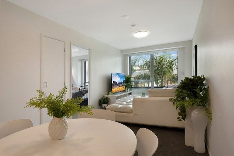 Photo of property in 105/17 Link Crescent, Stanmore Bay, Whangaparaoa, 0932