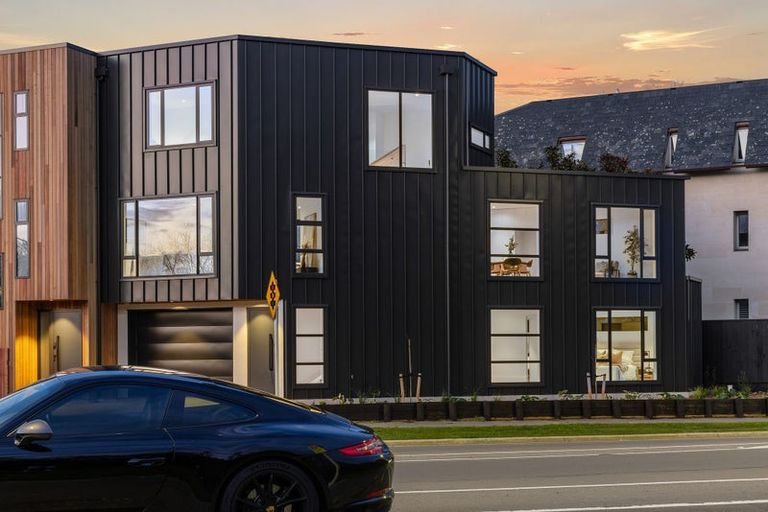 Photo of property in 1/11 Carlton Mill Road, Merivale, Christchurch, 8014