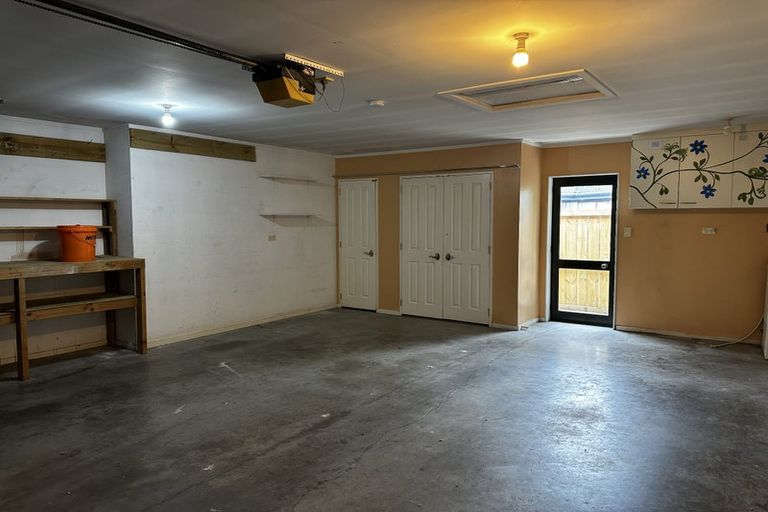 Photo of property in 1/47 Carnoustie Drive, Wattle Downs, Auckland, 2103