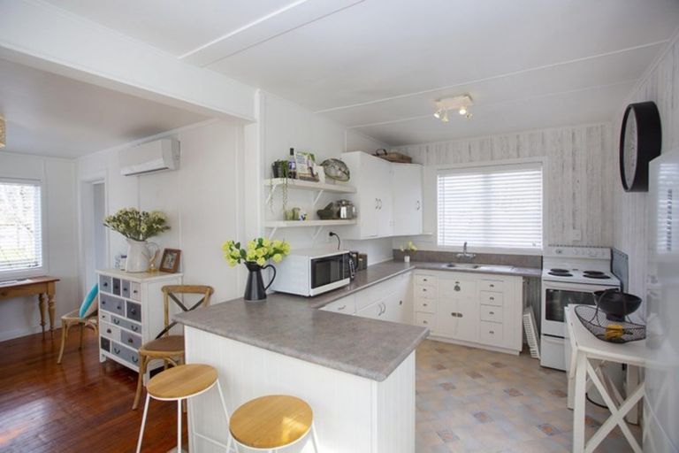 Photo of property in 144a Kiwi Road, Whangamata, 3620