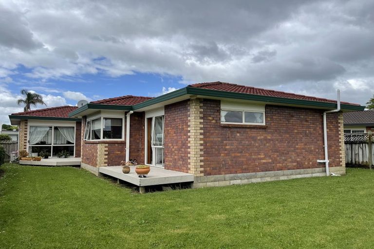 Photo of property in 1/15 Emma Court, Northpark, Auckland, 2013