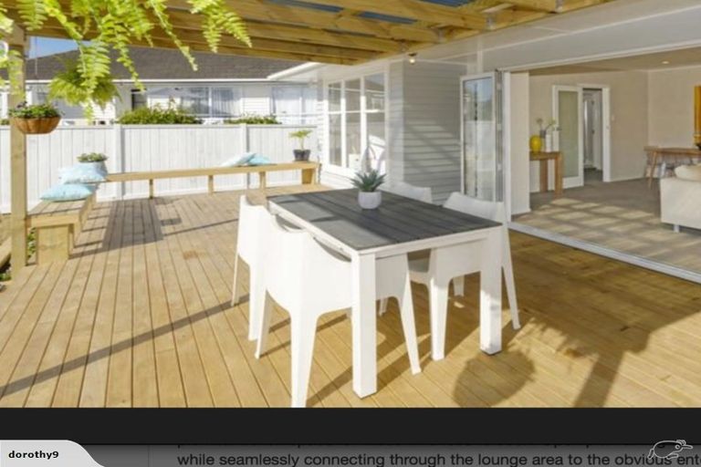 Photo of property in 19 Mackenzie Street, Te Atatu South, Auckland, 0610