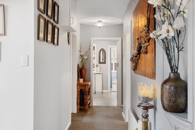 Photo of property in 1/11 Harris Crescent, Papanui, Christchurch, 8053