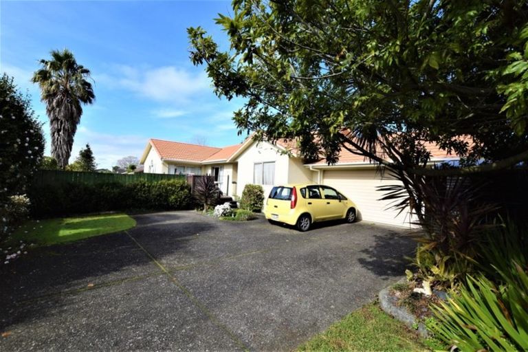 Photo of property in 28 Maurice Borich Place, Henderson, Auckland, 0610