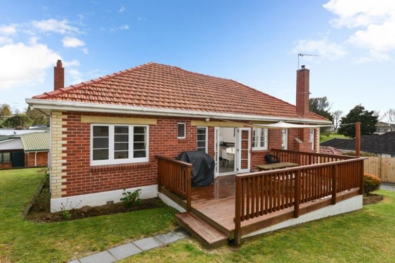 Photo of property in 587 Bank Street, Te Awamutu, 3800
