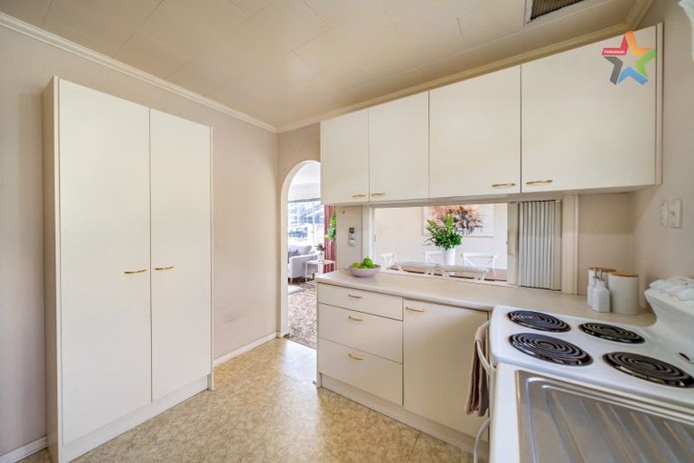 Photo of property in 48 Kings Crescent, Hutt Central, Lower Hutt, 5010