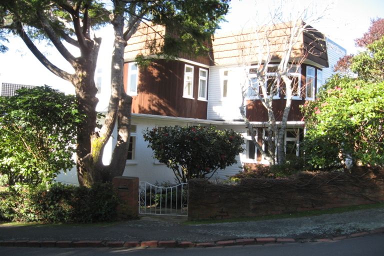 Photo of property in 6 Homewood Avenue, Karori, Wellington, 6012