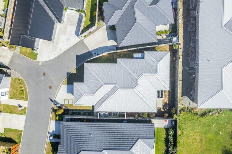 Photo of property in 8 Peter Tapp Way, Wainuiomata, Lower Hutt, 5014