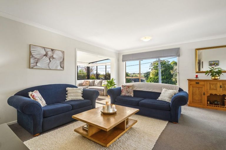 Photo of property in 1/33 Eversleigh Road, Belmont, Auckland, 0622