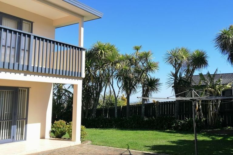 Photo of property in 59 Ransom Smyth Drive, Goodwood Heights, Auckland, 2105