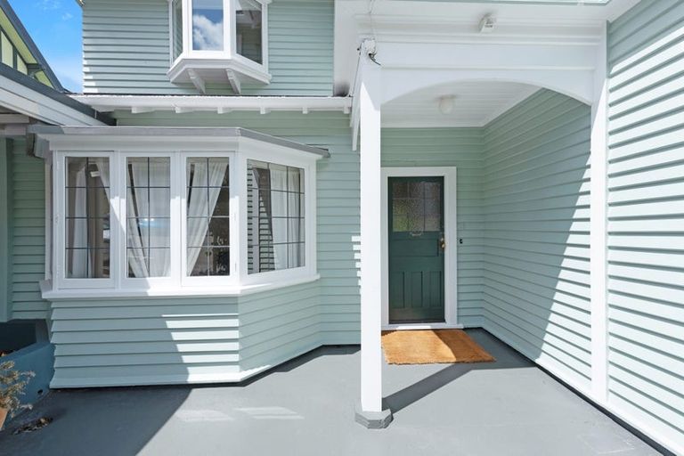 Photo of property in 16 Burnell Avenue, Thorndon, Wellington, 6011