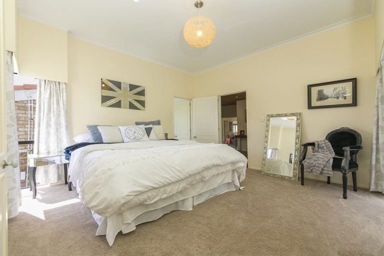 Photo of property in 115 Hillcrest Road, Hatfields Beach, Orewa, 0931