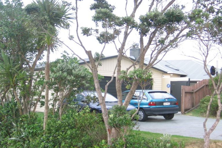 Photo of property in 151 Broderick Road, Johnsonville, Wellington, 6037