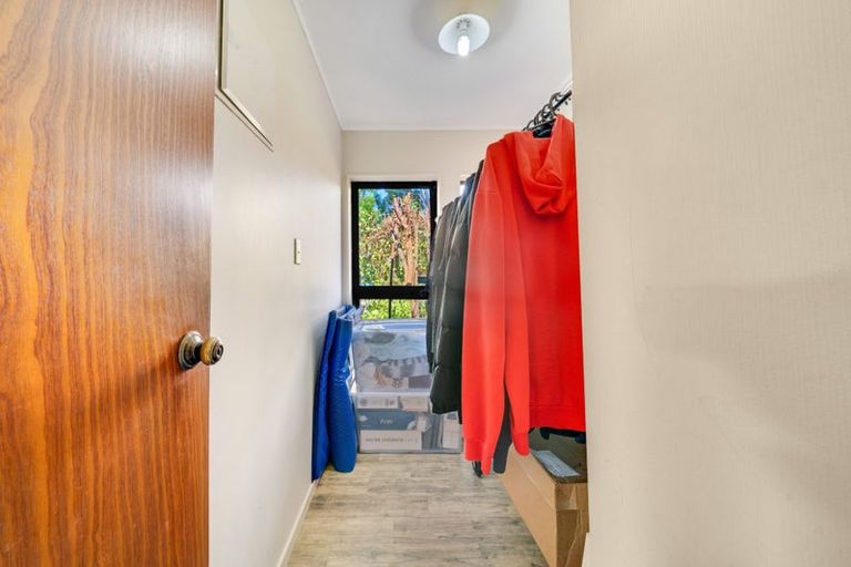 Photo of property in 1/3 Kelvin Road, Papakura, 2110