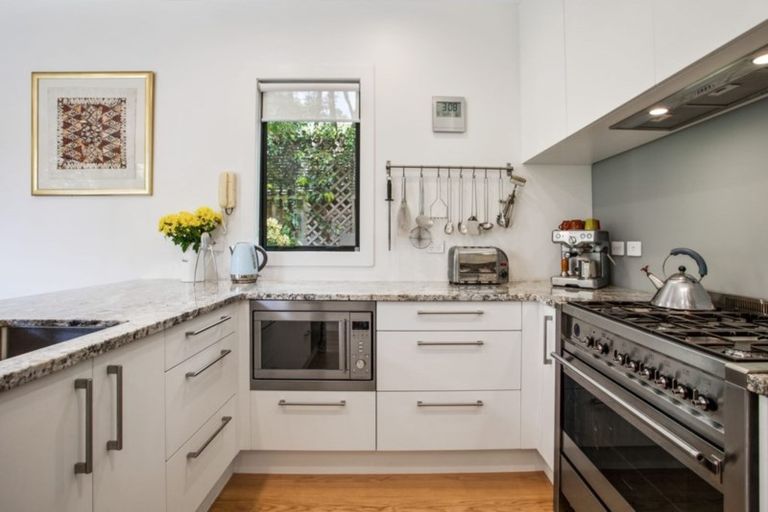 Photo of property in 1/2 The Esplanade, Castor Bay, Auckland, 0620