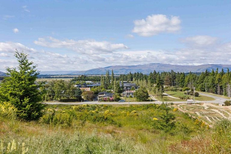 Photo of property in 17 Parry Crescent, Lake Hawea, 9382