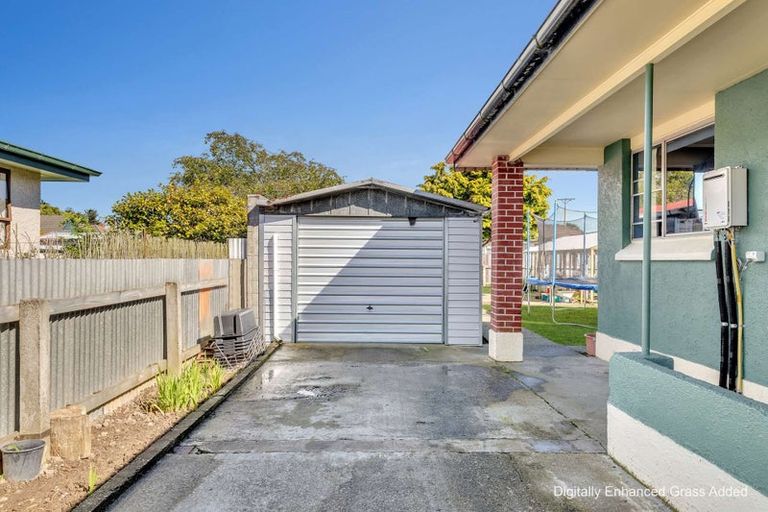 Photo of property in 19 Railway Esplanade, East Gore, Gore, 9710