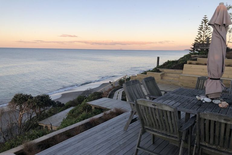 Photo of property in 349 Pukehina Parade, Pukehina, Te Puke, 3189