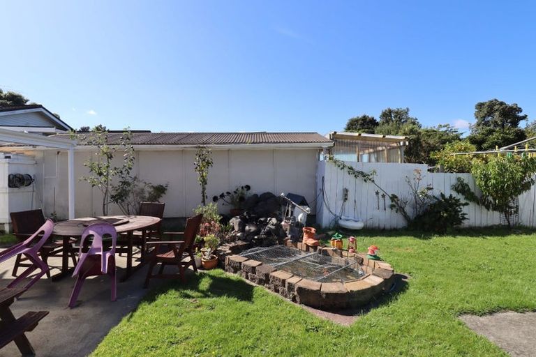 Photo of property in 16 Bracken Street, Petone, Lower Hutt, 5012