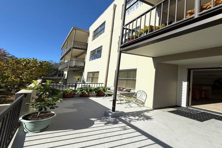 Photo of property in 3/124 Stancombe Road, Flat Bush, Auckland, 2016