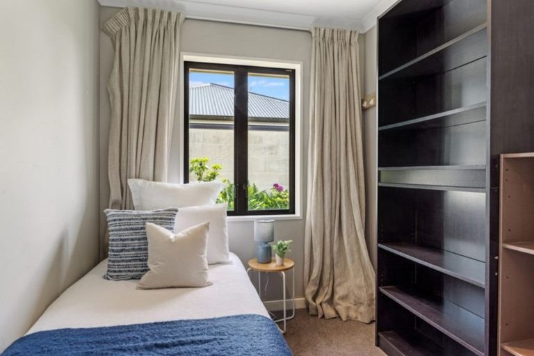 Photo of property in 2b Bevin Place, Bryndwr, Christchurch, 8053