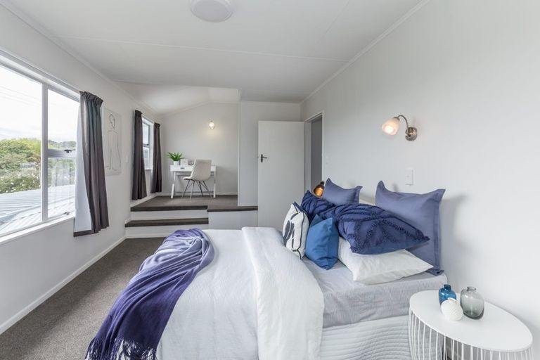 Photo of property in 80 Tararua Road, Levin, 5571