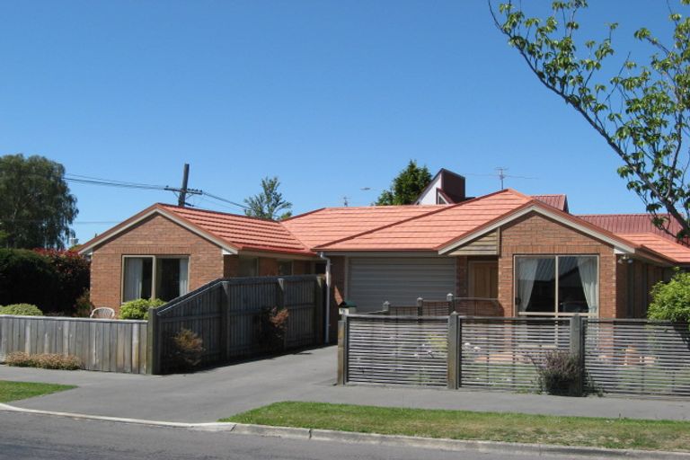 Photo of property in 1 Beatrice Place, Avonhead, Christchurch, 8042