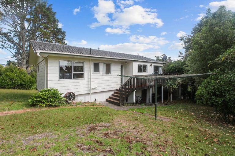 Photo of property in 14 Glenfinn Place, Massey, Auckland, 0614