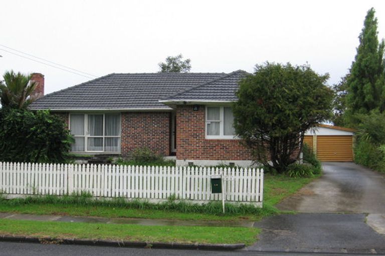 Photo of property in 18 Tiraumea Drive, Pakuranga, Auckland, 2010