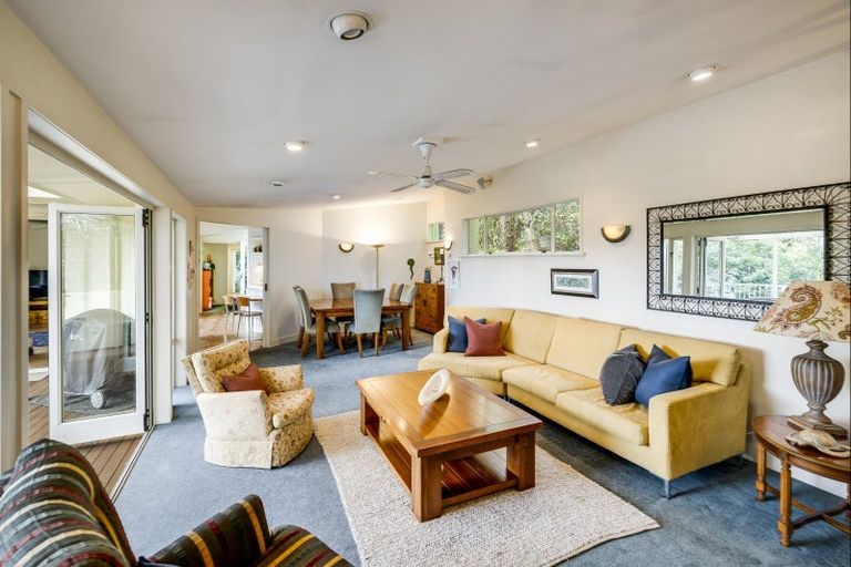 Photo of property in 2 Coleman Terrace, Hospital Hill, Napier, 4110