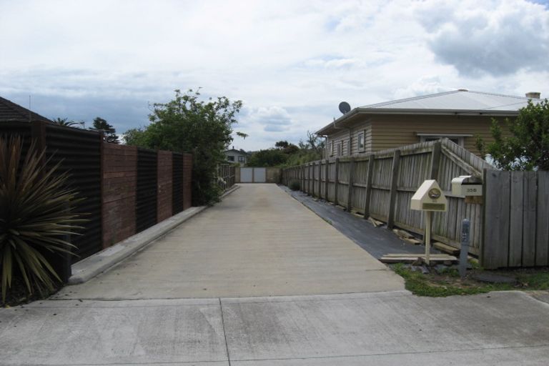 Photo of property in 35 Shortt Avenue, Mangere Bridge, Auckland, 2022