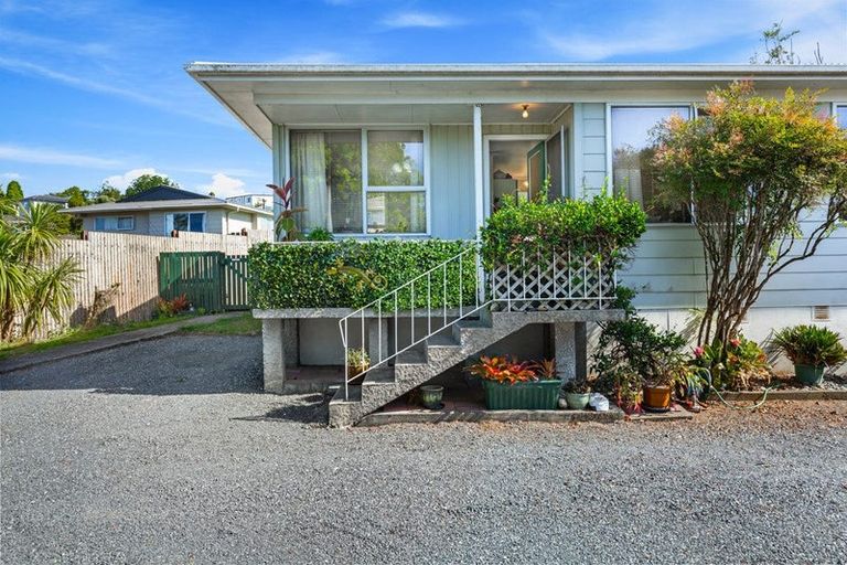 Photo of property in 27 Clyma Place, Massey, Auckland, 0614